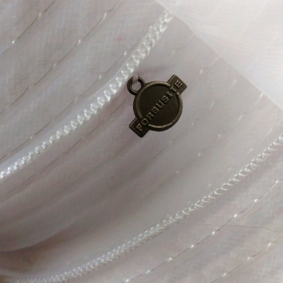 White Organza Hat by Forbusite - Picture 3 of 15